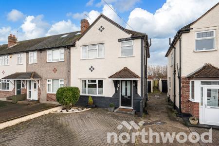 3 bedroom End of terrace house for sale in Danetree Road, Ewell, Epsom, KT19