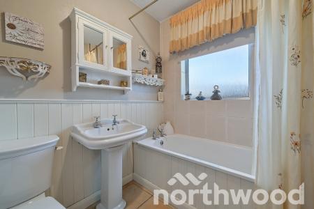 3 bedroom End of terrace house for sale in Danetree Road, Ewell, Epsom, KT19