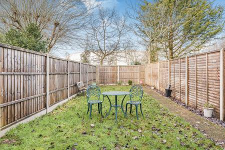 1 bedroom Maisonette for sale in Cannon Hill Lane, Raynes Park SW20