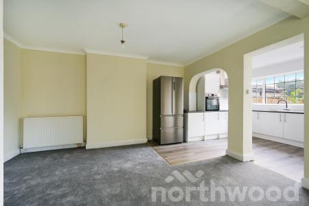 3 bedroom Detached house for sale in Chesterfield Road, Ewell, Epsom, KT19