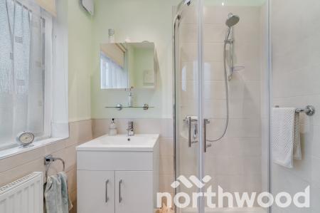 3 bedroom Terraced House for sale in Chessington Hill Park, Chessington, KT9