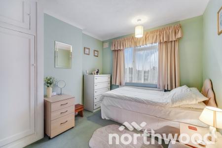 3 bedroom Terraced House for sale in Chessington Hill Park, Chessington, KT9