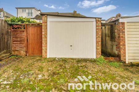 3 bedroom Terraced House for sale in Chessington Hill Park, Chessington, KT9