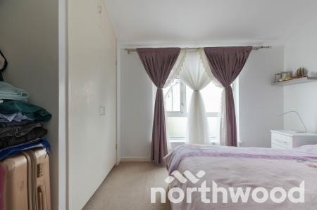 3 bedroom Terraced House for sale in Gainsborough Road, Epsom, KT19