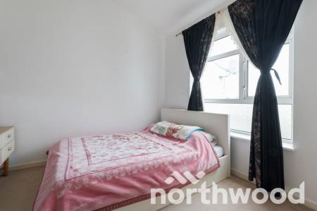 3 bedroom Terraced House for sale in Gainsborough Road, Epsom, KT19