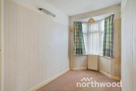 3 bedroom Detached bungalow for sale in Salisbury Road, Worcester Park, London, KT4
