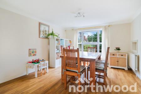 4 bedroom Terraced House for sale in Highridge Close, Epsom, KT18