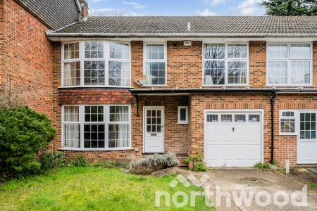 4 bedroom Terraced House for sale in Highridge Close, Epsom, KT18