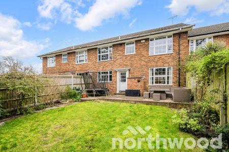 4 bedroom Terraced House for sale in Highridge Close, Epsom, KT18