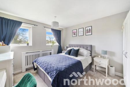 2 bedroom Flat for sale in Gadesden Road, West Ewell, Epsom, KT19