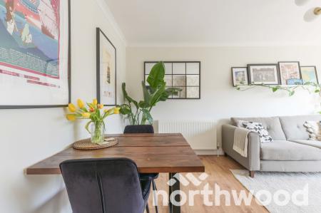 2 bedroom Maisonette for sale in Nightingale Drive, West Ewell, Epsom, KT19