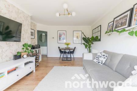 2 bedroom Maisonette for sale in Nightingale Drive, West Ewell, Epsom, KT19
