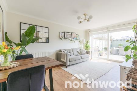 2 bedroom Maisonette for sale in Nightingale Drive, West Ewell, Epsom, KT19