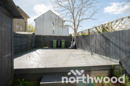 4 bedroom Town house for sale in Revere Way, Ewell, Epsom, KT19