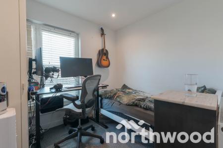 4 bedroom Town house for sale in Revere Way, Ewell, Epsom, KT19