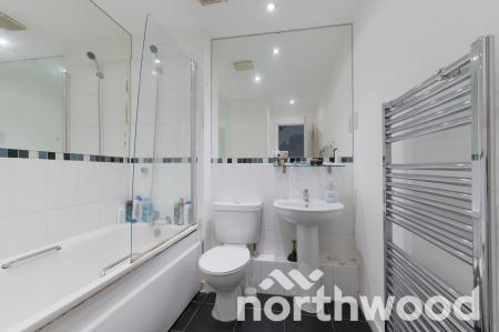 4 bedroom Town house for sale in Revere Way, Ewell, Epsom, KT19