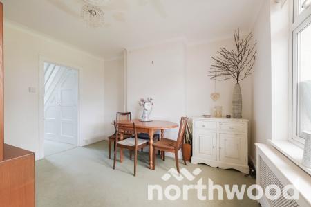 2 bedroom Terraced House for sale in Heatherside Road, Ewell, Epsom, KT19