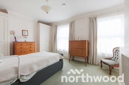 2 bedroom Terraced House for sale in Heatherside Road, Ewell, Epsom, KT19