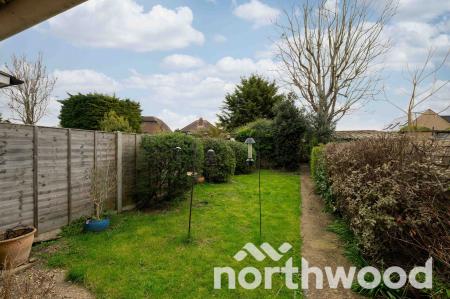 2 bedroom Terraced House for sale in Heatherside Road, Ewell, Epsom, KT19
