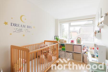 2 bedroom Maisonette for sale in Hazel Mead, Ewell, Epsom, KT17