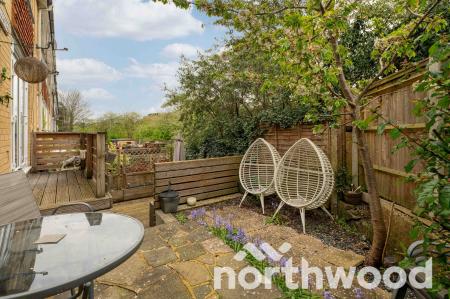 2 bedroom Maisonette for sale in Hazel Mead, Ewell, Epsom, KT17