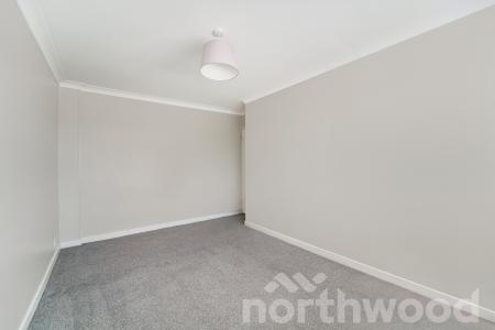 2 bedroom Maisonette for sale in Nightingale Drive, West Ewell, Epsom, KT19
