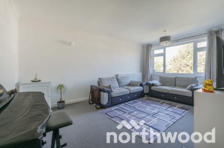 2 bedroom Maisonette for sale in Nightingale Drive, West Ewell, Epsom, KT19