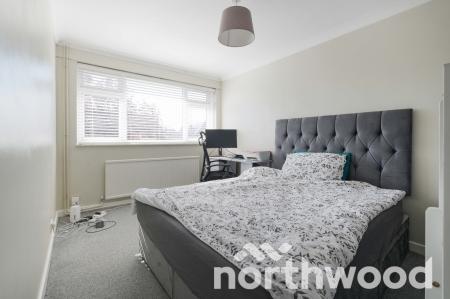 2 bedroom Maisonette for sale in Nightingale Drive, West Ewell, Epsom, KT19