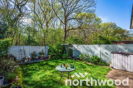 2 bedroom Maisonette for sale in Collier Close, West Ewell, Epsom, KT19