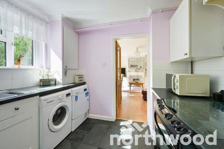 2 bedroom Maisonette for sale in Collier Close, West Ewell, Epsom, KT19