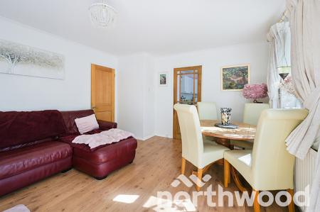 2 bedroom Maisonette for sale in Collier Close, West Ewell, Epsom, KT19