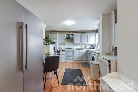 3 bedroom Terraced House for sale in Cherwell Court, West Ewell, Epsom, KT19