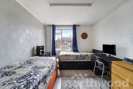 3 bedroom Terraced House for sale in Cherwell Court, West Ewell, Epsom, KT19