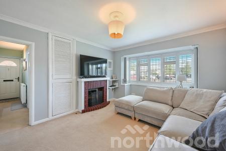 3 bedroom Terraced House for sale in Gainsborough Road, Epsom, KT19