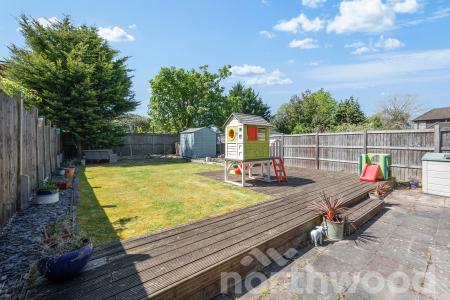 3 bedroom Terraced House for sale in Gainsborough Road, Epsom, KT19