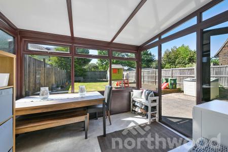 3 bedroom Terraced House for sale in Gainsborough Road, Epsom, KT19