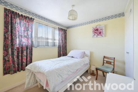 3 bedroom Terraced House for sale in Kelvin Close, West Ewell, Epsom, KT19
