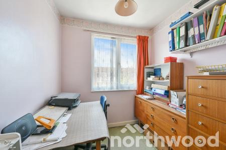 3 bedroom Terraced House for sale in Kelvin Close, West Ewell, Epsom, KT19
