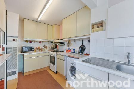 3 bedroom Terraced House for sale in Kelvin Close, West Ewell, Epsom, KT19