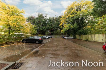 2 bedroom Flat for sale in Revere Way, Ewell, Epsom, KT19