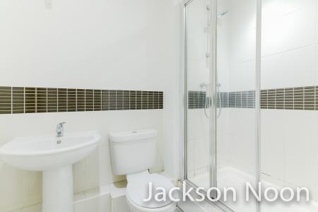2 bedroom Flat for sale in Revere Way, Ewell, Epsom, KT19