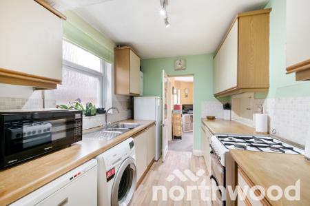 3 bedroom Semi-detached house for sale in Oakhurst Road, West Ewell, Epsom, KT19