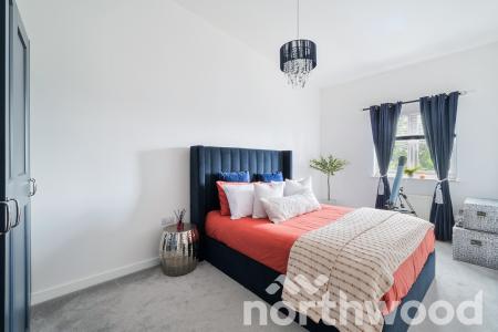 2 bedroom Flat for sale in Revere Way, West Ewell, Epsom, KT19