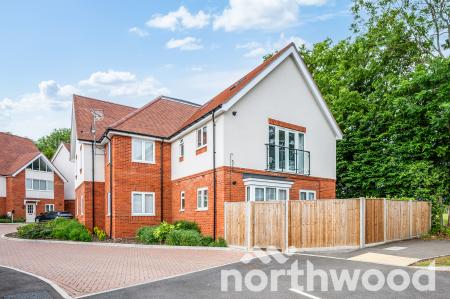 3 bedroom Apartment for sale in Chessington Road, Ewell, Epsom, KT19