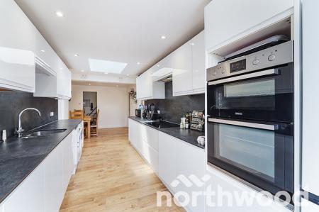 3 bedroom Terraced House for sale in Shawford Road, West Ewell, Epsom, KT19