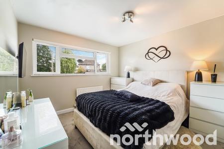 3 bedroom Terraced House for sale in Shawford Road, West Ewell, Epsom, KT19