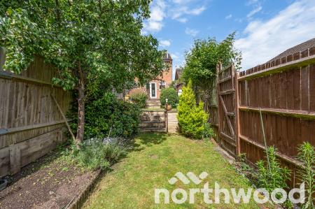 2 bedroom Terraced House for sale in Hunting Gate Drive, Chessington, KT9