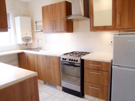 2 bedroom Flat to let in Richmond Road, Kingston upon Thames, KT2