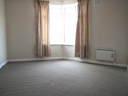 2 bedroom Flat to let in Richmond Road, Kingston upon Thames, KT2