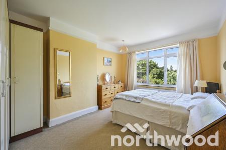 3 bedroom Semi-detached house for sale in Heatherside Road, West Ewell, Epsom, KT19
